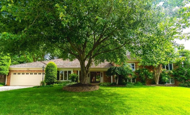 6210 Stoneham Lane Front